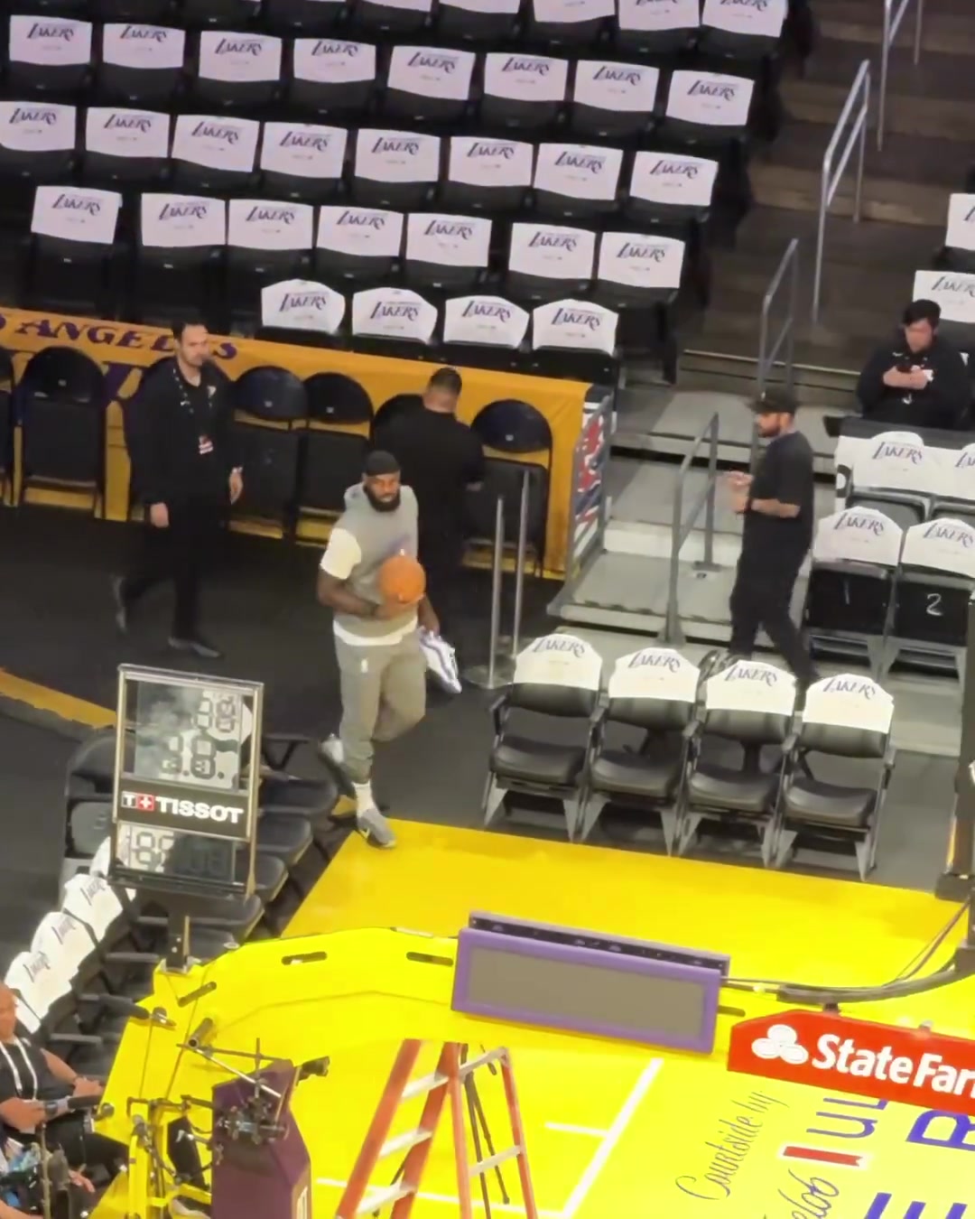 李梦晒训练视频：既是淘沙 也做云楼守得初心 才得始终